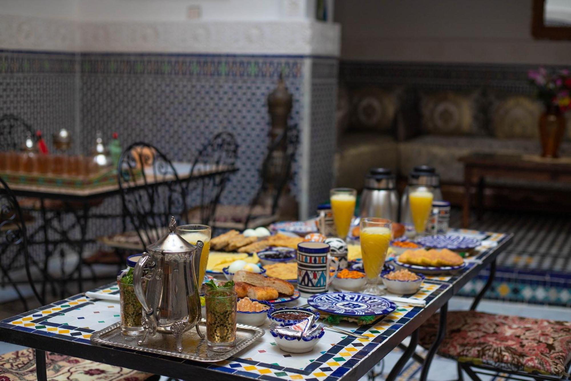 Riad Tafoukt Fez Exterior photo